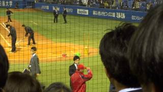 2014.4.24 ヒロインを受けている田中広輔選手＠神宮