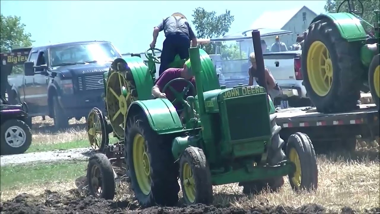 VIDEO FROM THE JOHN DEERE D ONLY PLOW DAY NAPPANEE, INDIANA JULY 23