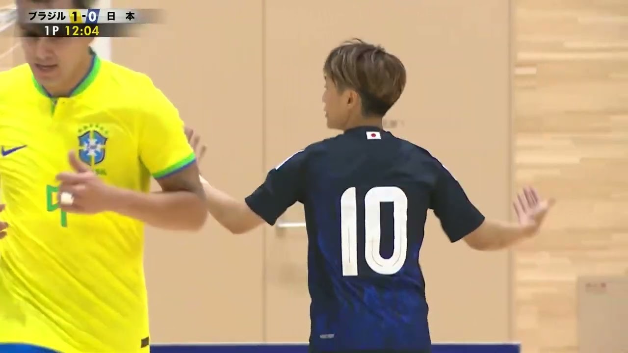 Brazil attacking Japan Futsal friendly - YouTube