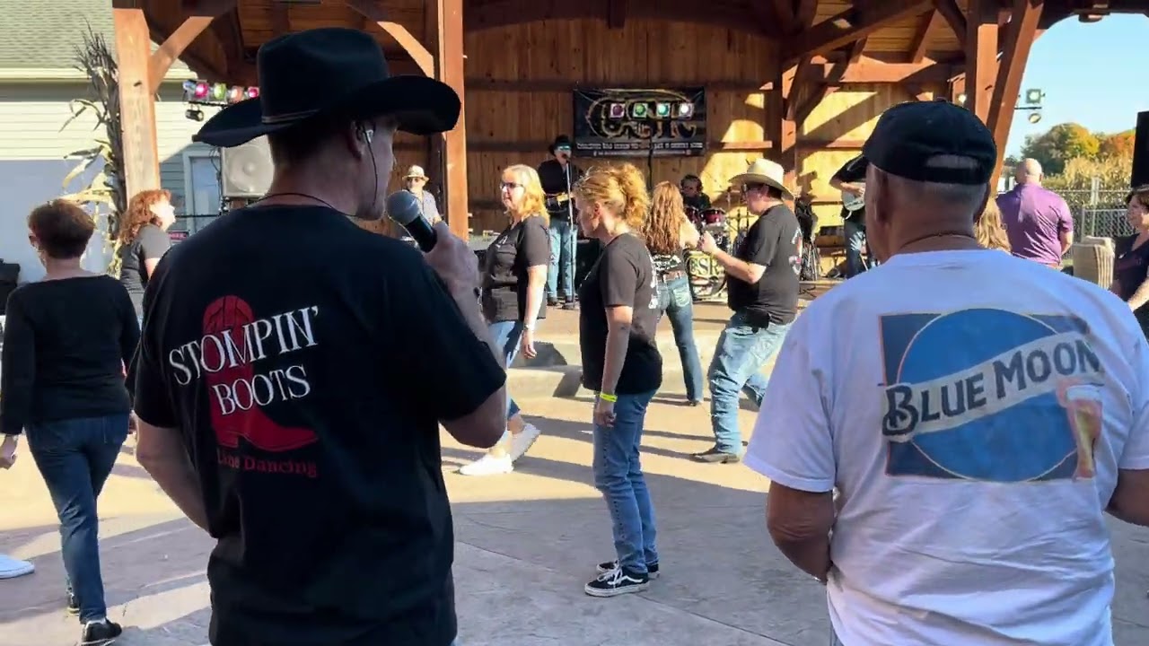 CobbleStone Road Band Sonny's Place Somers  CT.  October 6 2024 Robert Caplette