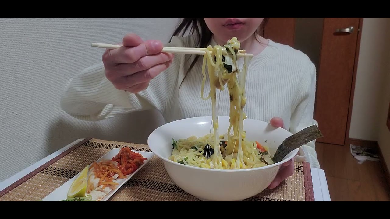 コーンチーズ味噌バターラーメンを食べマシた。