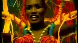 GRACE JONES I&#39;M NOT PERFECT(BUT I&#39;M PERFECT FOR YOU).flv