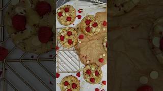 White Chocolate Raspberry NYC Cookies 🍪😍  #recipe #janespatisserie #baking #chocolatechipcookies