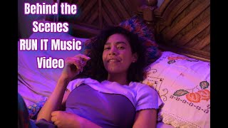 Run It Behind The Scenes - Amy Correa Bell