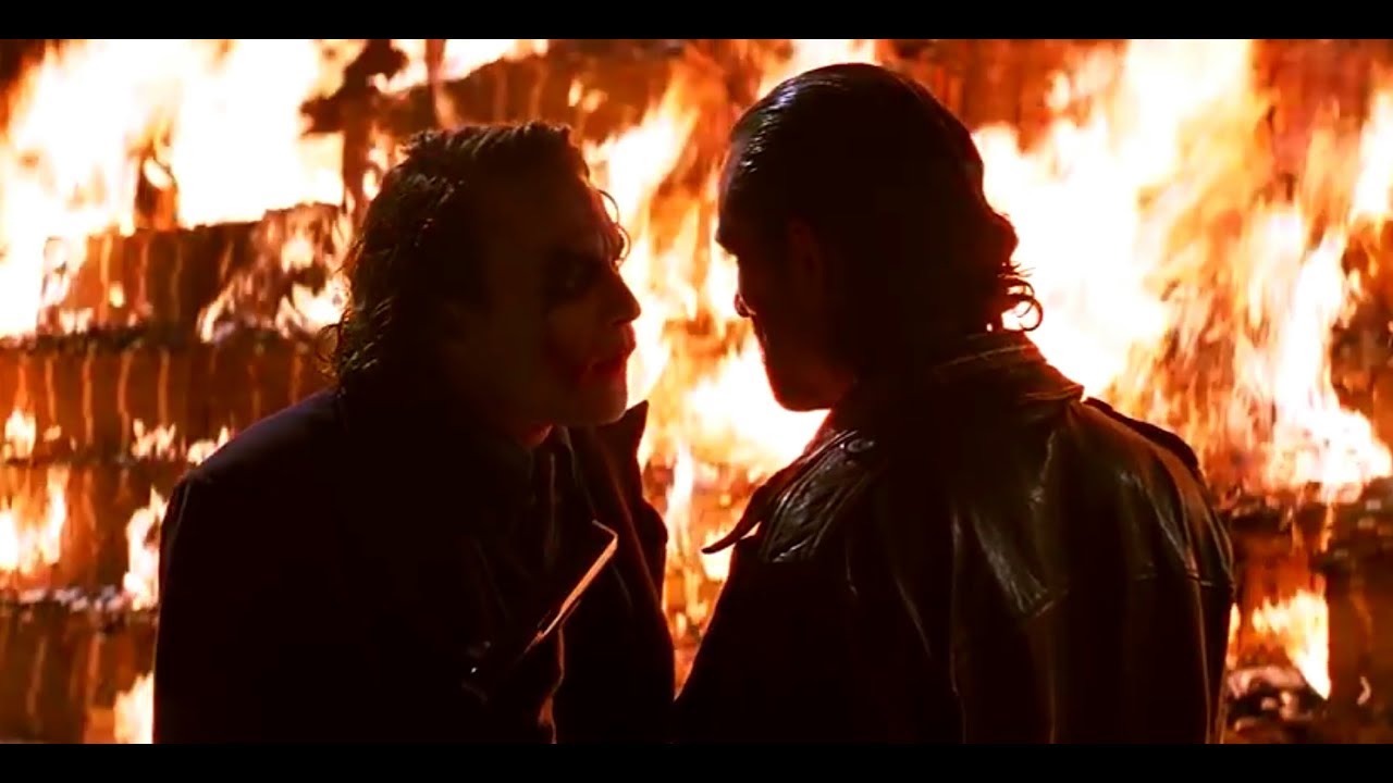 "Coringa torrando sua metade" O Cavaleiro Das Trevas (2008)