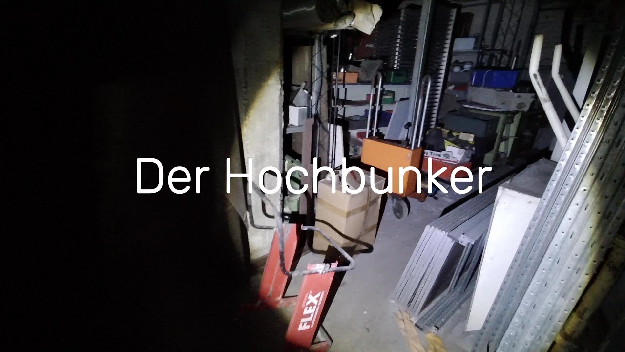 Ein verlassener Hochbunker in einer Ruhrgebietsstadt, verlassen aber mit zig Tausenden Ersatzteilen.