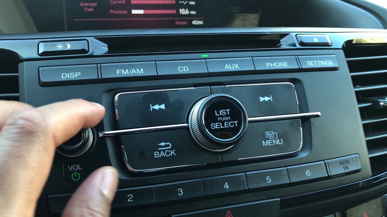 How to turn on and off the radio system in a Honda Accord - YouTube