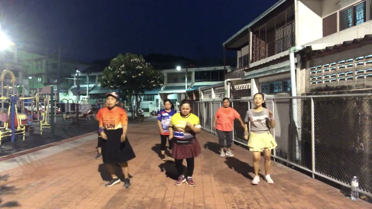 ดาวเต้น ม.ต้น  - ต่าย อรทัย