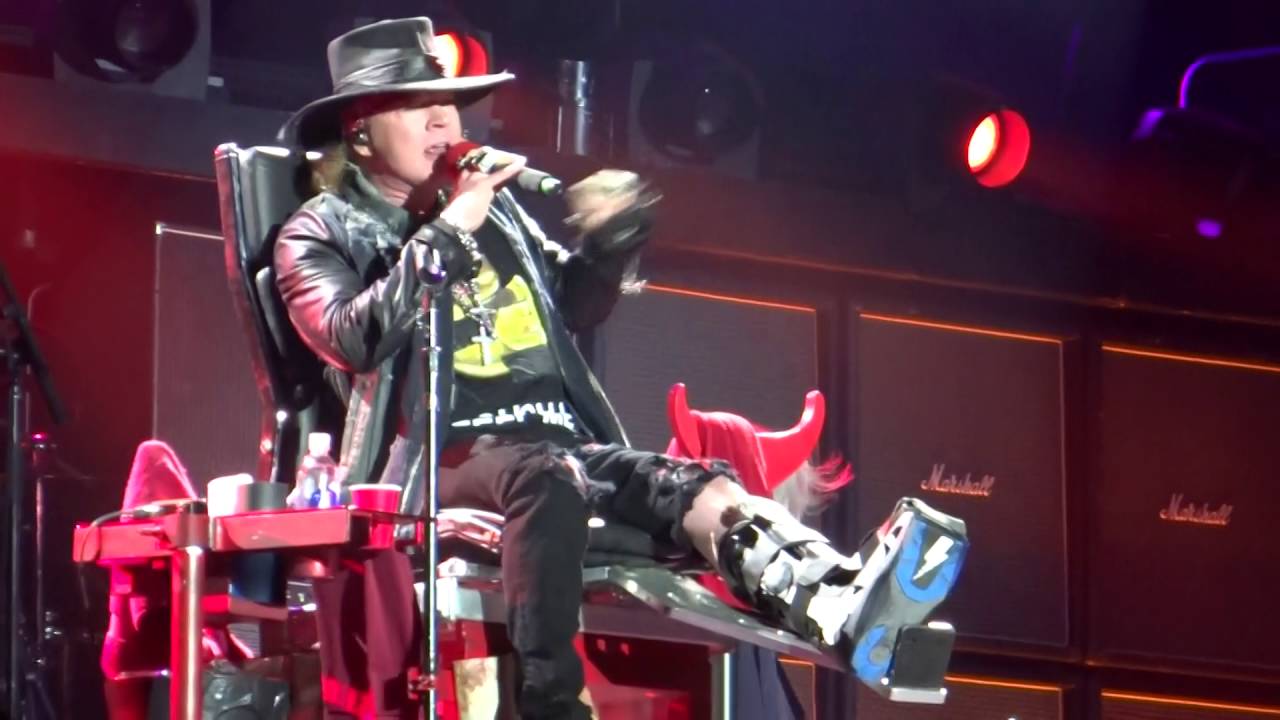 Got Some Rock & Roll Thunder - AC/DC & Axl Rose, Lisbon, Portugal 7/5 ...