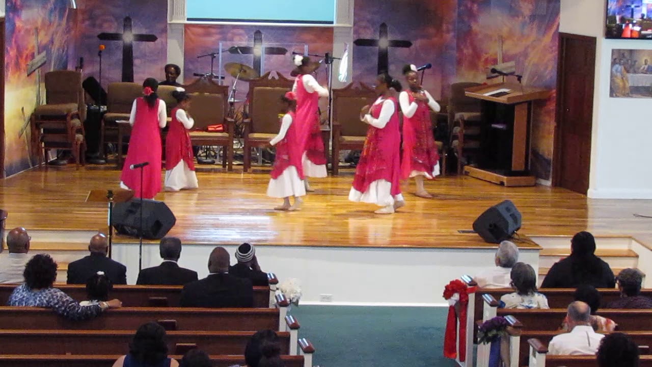young peoples cry jekalyn carr youth day first baptist church riverhead ...