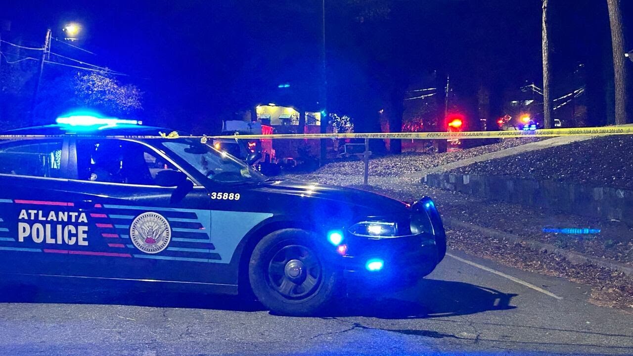 67-year-old man dies after crashing car into northwest Atlanta home on Christmas, police say