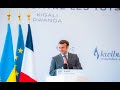 Perezida Macron ku rwibutso: "Ndemera uruhare rw'Ubufaransa muri Jenoside"