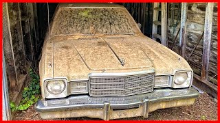 Abandoned Plymouth Volare 1977 model. Abandoned cars in USA. Barn Find Classic car