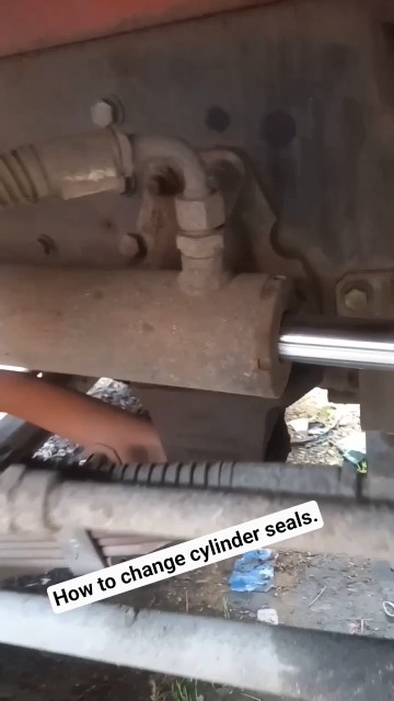 12 tyre lorry cylinder seal / how to change 12 tyre cylinder seals / # ...