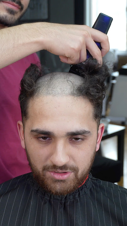 Shaving Head Bald #barberfail #funny #barbershop #barber #baldhead #shaving #balding #haircut #hair