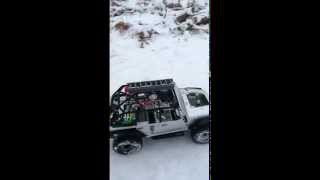 Axial Scx10 Crawling In Snow