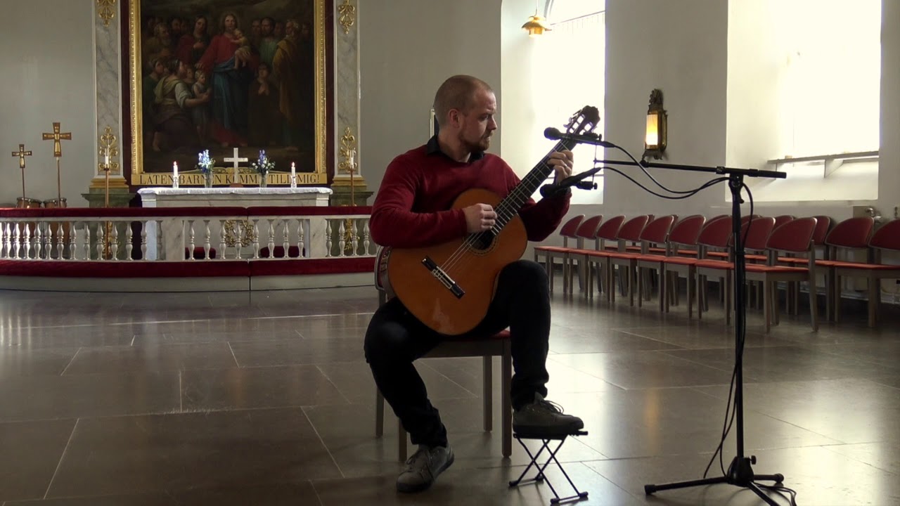 The girl with the flaxen hair (Daniel Petrén, gitarr)