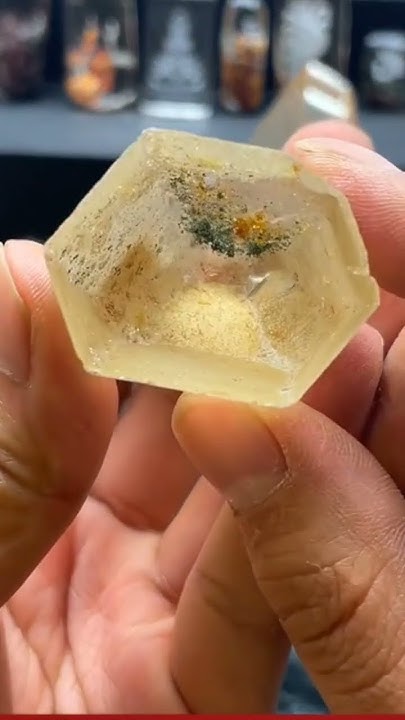 200-renminbi-jade-stone-cutting-carbonite-preciousstone-agate-jade
