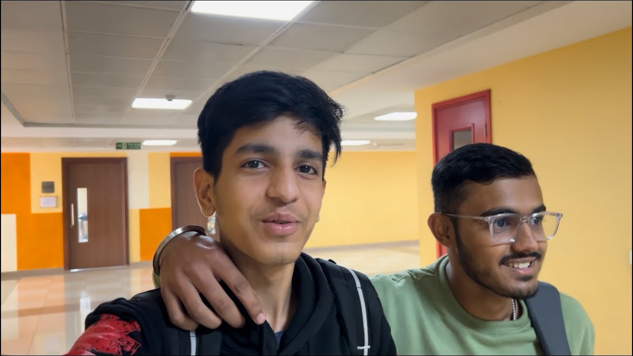 Aaj Sir Ne Hame Video Production Ke Instrument Dikhayen YouTube