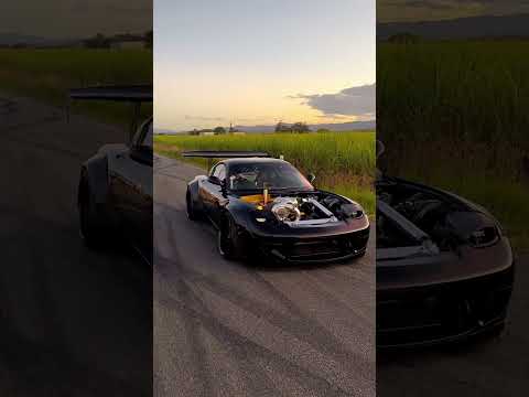 Mazda RX-7 with rotary engine only for true car lovers #carwalkaround #sportscar