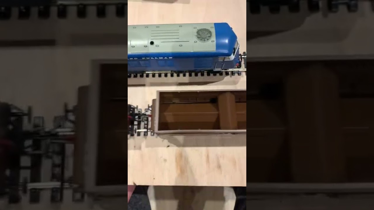 KR Models coupling Consett ore wagons