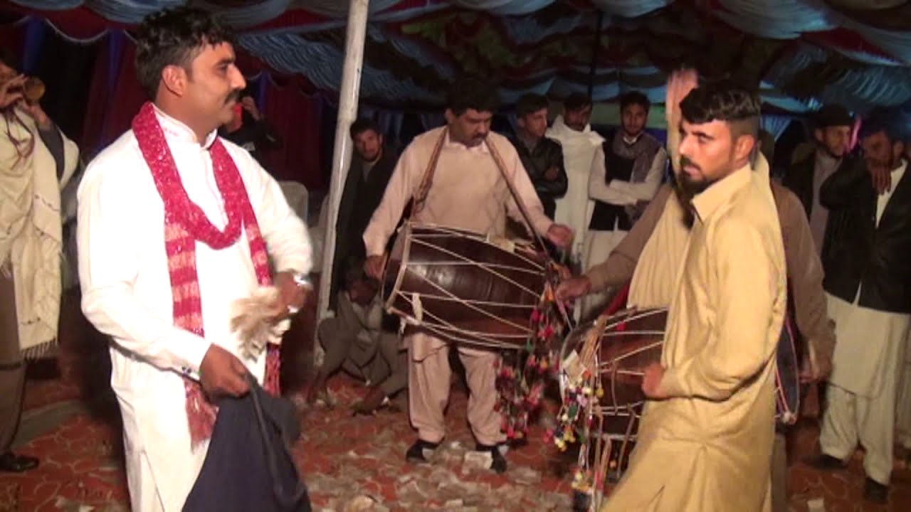 Pothwari Dohl Dance 2020 On Wedding || Dhol tota tori saaz || Pothwari Culture Dance