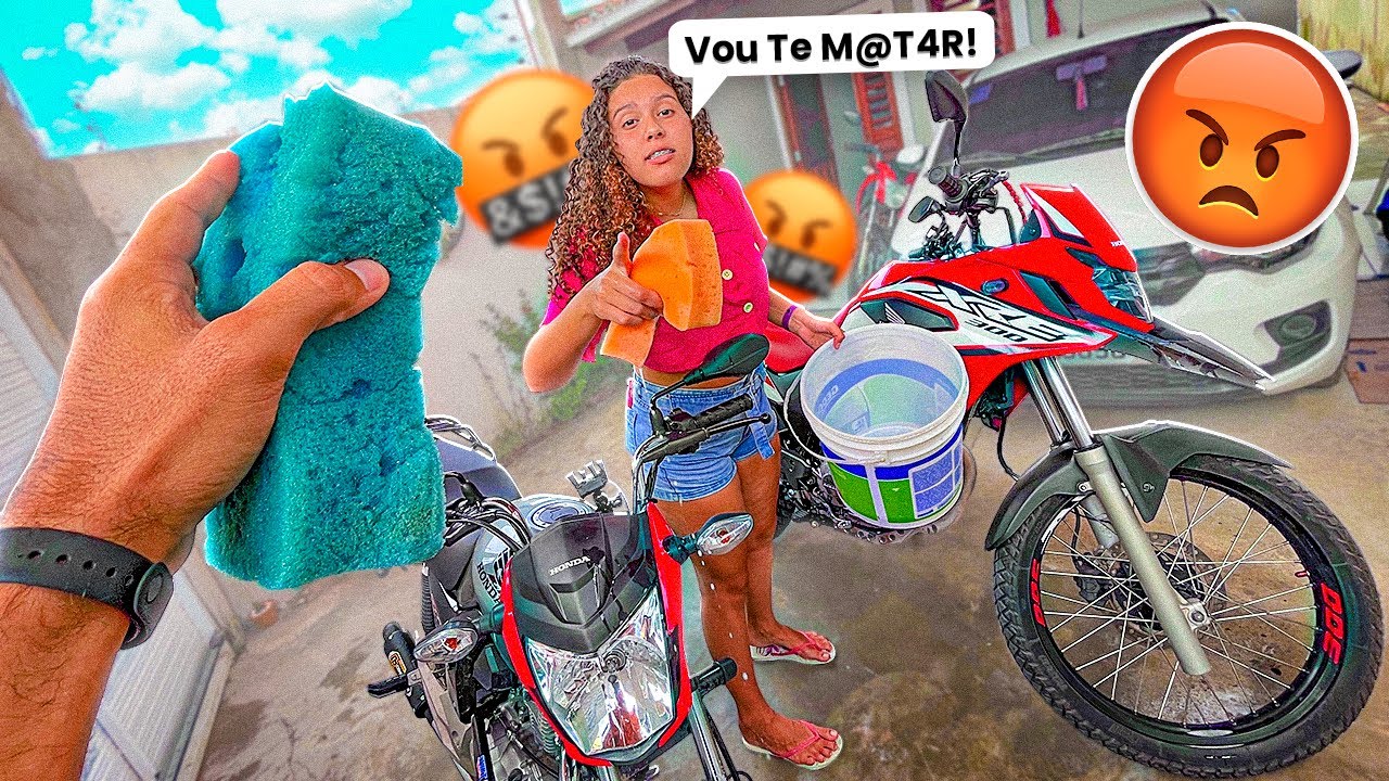 CHAMEI A JAMILLY PELO NOME DA MINHA EX