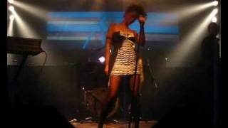 Video thumbnail of "Airys - Vedo In te (Live video mix)"