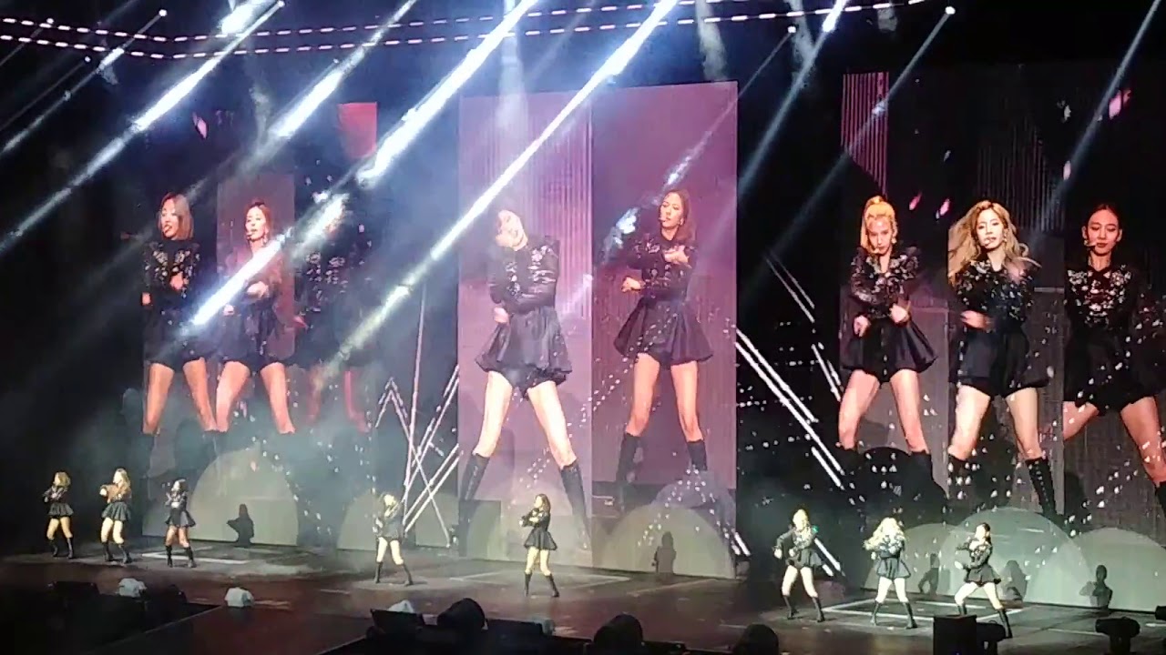 [FANCAM] 190721 TWICE (트와이스) TWICELIGHTS Newark - Intro, Stuck In My Head, Cheer Up