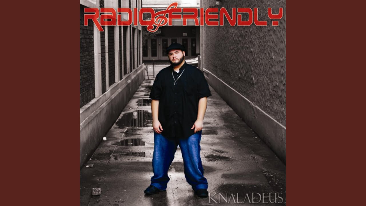 Guarda Strollin' su YouTube Guarda Strollin' su YouTube