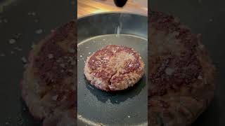 Der Chili-Cheese Burger deines Lebens!