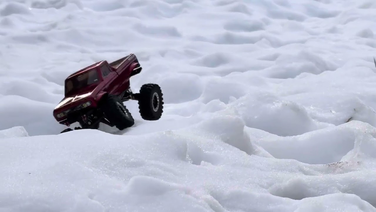 RedCat Ascent 18 brushless Unity Pro Furitek (fully upgraded) on snow/ice