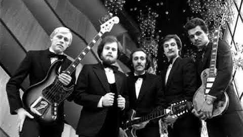 Hiperbolė  Sugrįžk