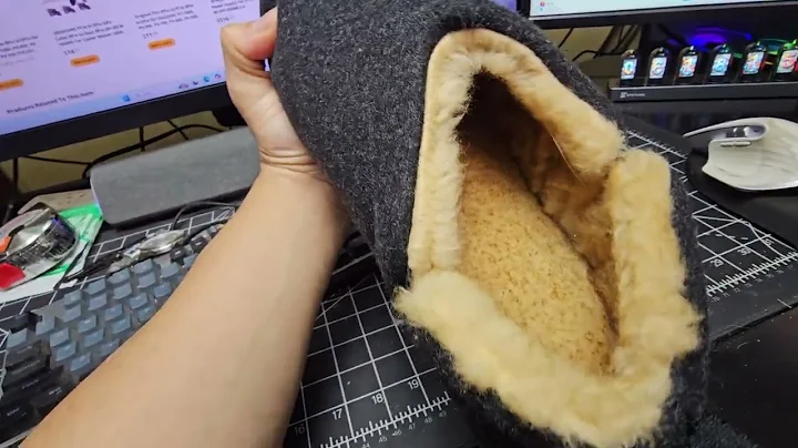 Snug Leaves Men's Faux Wool Slippers