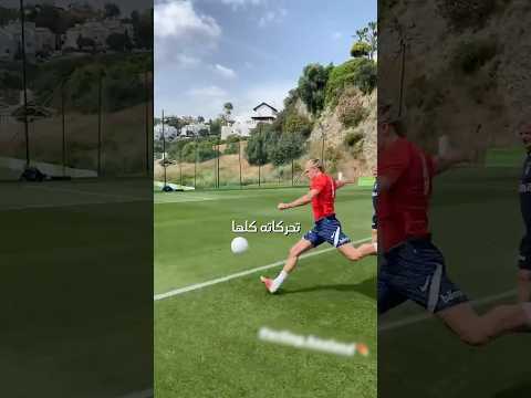 عمرك سألت ليه إرلينغ هالاند ضعيف في الرأسيات ويسجل بقدمه أكثر من رأسه الإجابة في سببين رئيسيين