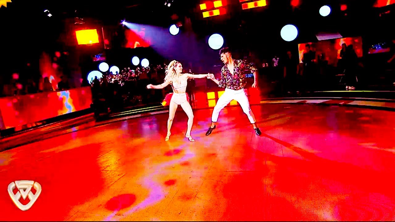 ¡Qué calor! Noelia Marzol y Jony Lazarte abrieron la pista de Merengue con unos trucos re calientes