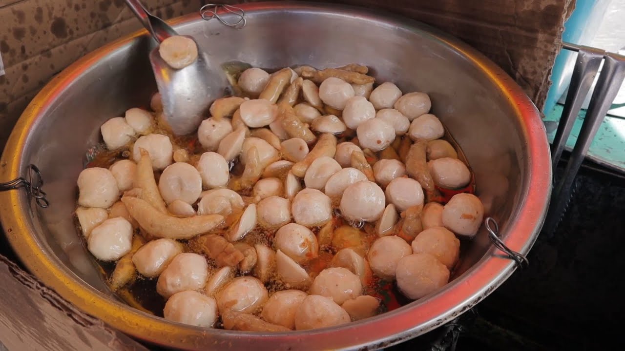 BEST FILIPINO STREET FOOD Fishball, Squidball, Chicken Ball, Kikiam