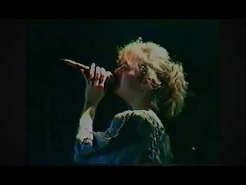 MAGAZIN GRIPE - Idi ( Kada krenu Vlakovi Koncert 1988).
