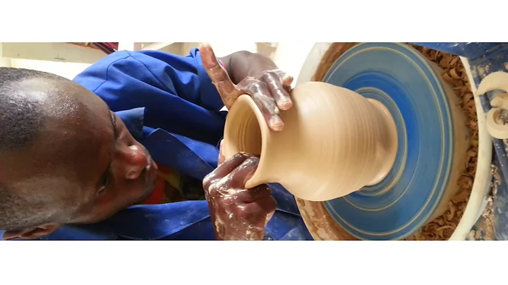 Habib Sylvere ANGANGOU Alias SLAB Artiste Ceramiste (Potier)