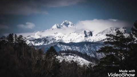 تلاوة مؤثرة لسورة الدخان بصوت كله خشوع.