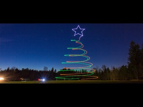 Världens första Drone Light Painting - JULREDIGERINGEN -