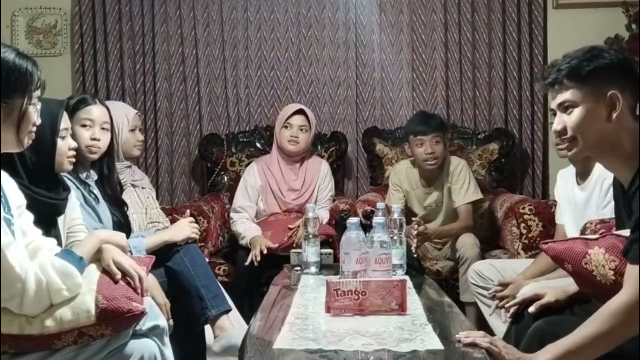 Tugas Podcast Bahasa Inggris Tingkat Lanjut