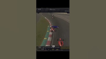 When racing turns into ballroom dancing 💃🕺💨 FF1600 chaos at Turn 1!