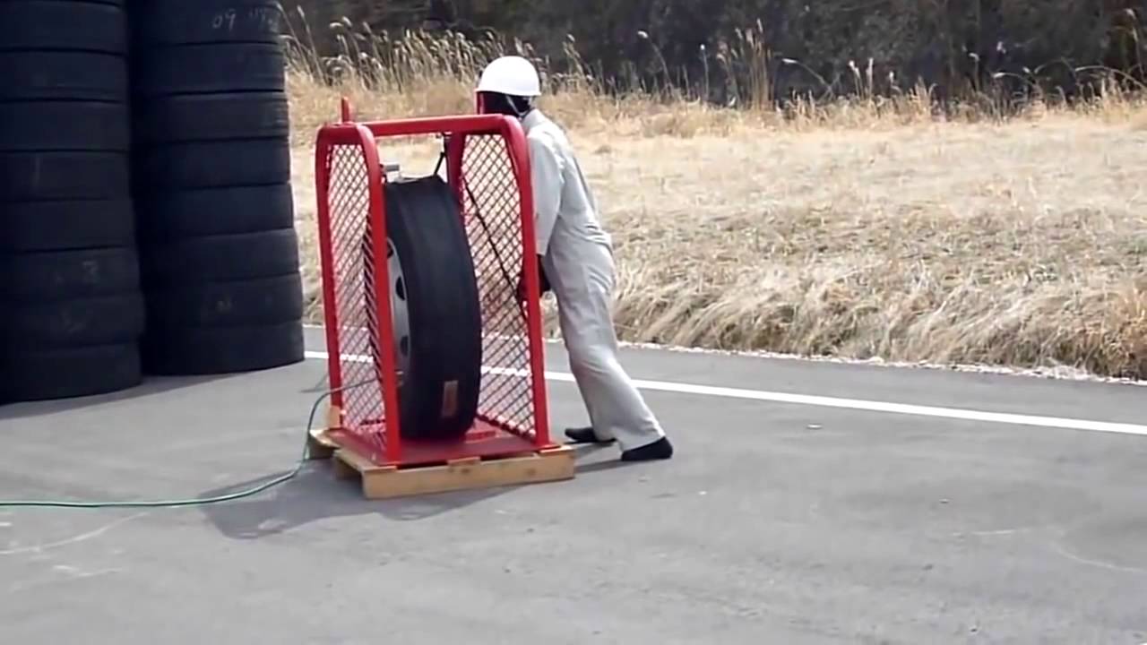 tire explosion esplosione gomma YouTube