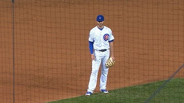 LAD@CHC: Bryant plays short for first time in 9th