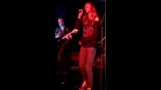Safe and Sound (rock) - Amber van den Broek (PMA Bandclash 2012)