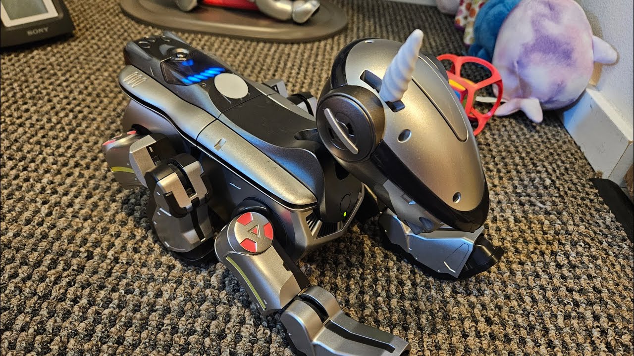 Вы когда-нибудь видели детёныша робота Aibo ERS-220?