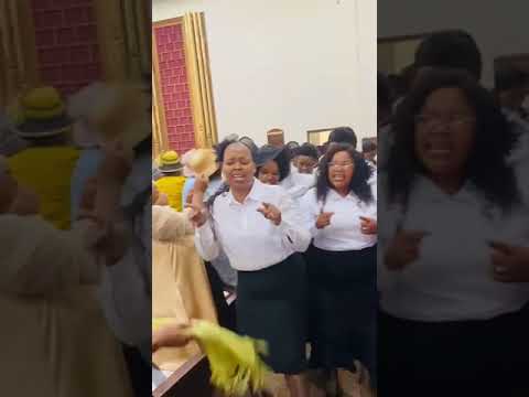 uJesu uhamba nami