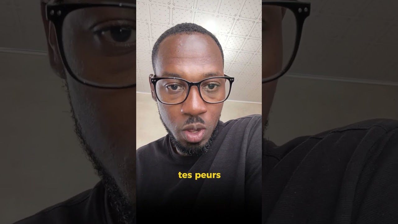 Qui es tu vraiment ? Peux tu répondre à cette question ? 