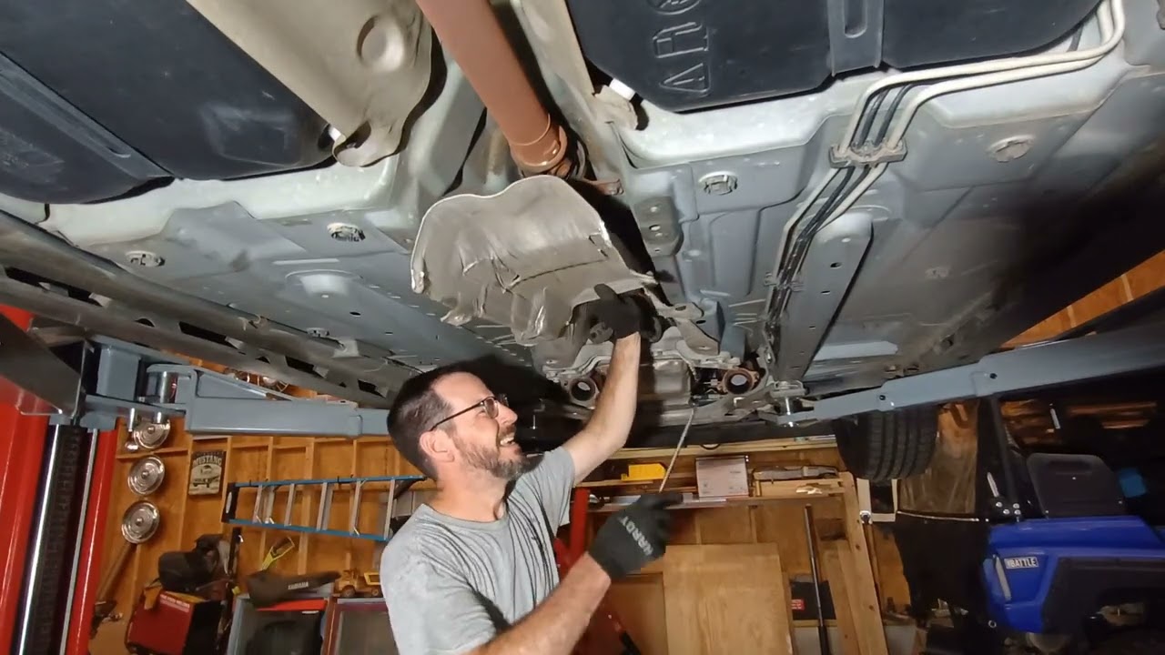 JXB - 2011 Cadillac CTS RWD - Center Carrier Bearing Support Bracket Install